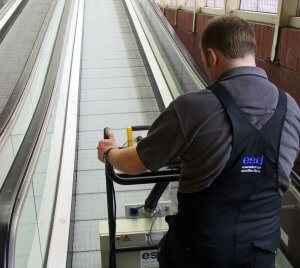 Travelator Step Cleaning