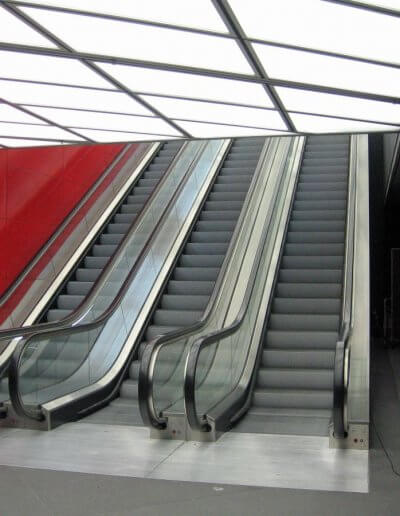 Escalator Step Cleaning