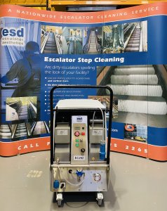 cleaning show stand