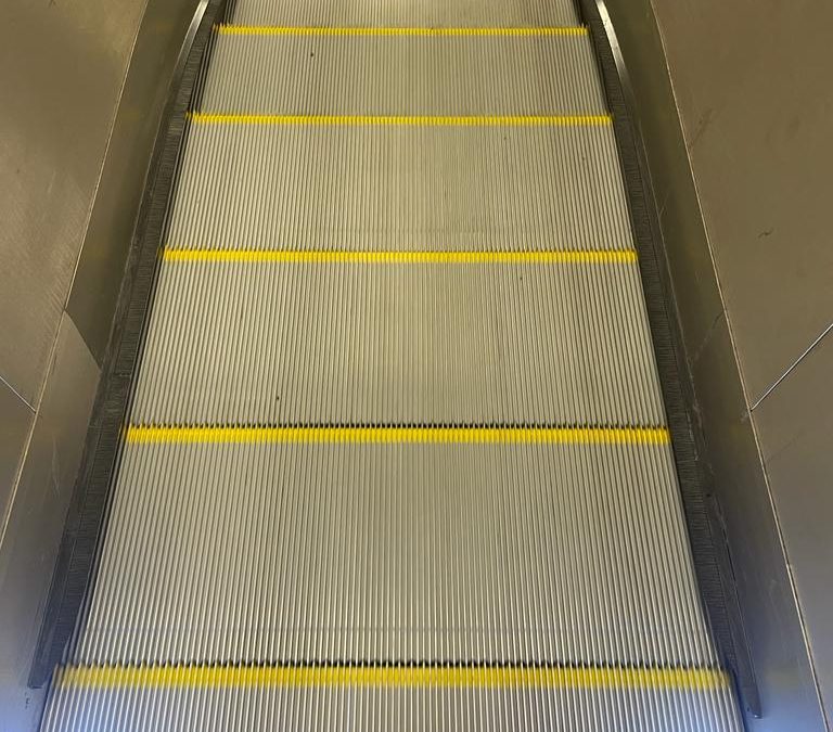 Escalator Step Cleaning